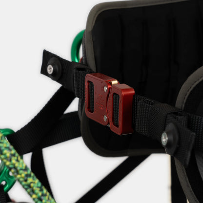 DMM Kinisi Max Saddle